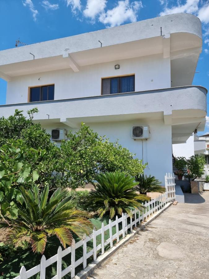 Guest House Vila Elezi Durres Ngoại thất bức ảnh