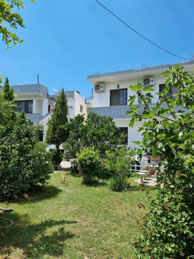 Guest House Vila Elezi Durres Ngoại thất bức ảnh