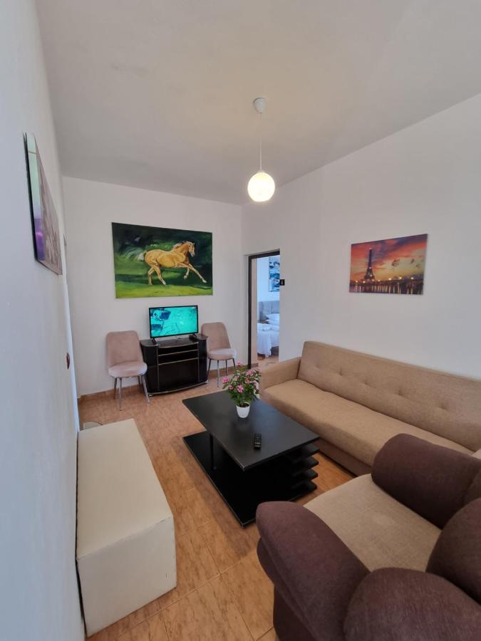 Guest House Vila Elezi Durres Ngoại thất bức ảnh
