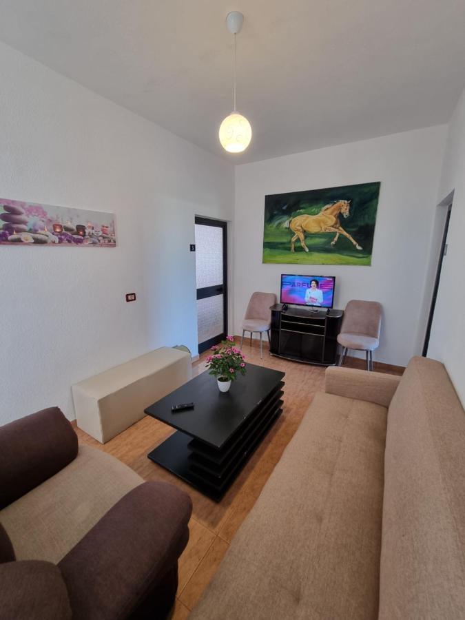 Guest House Vila Elezi Durres Ngoại thất bức ảnh
